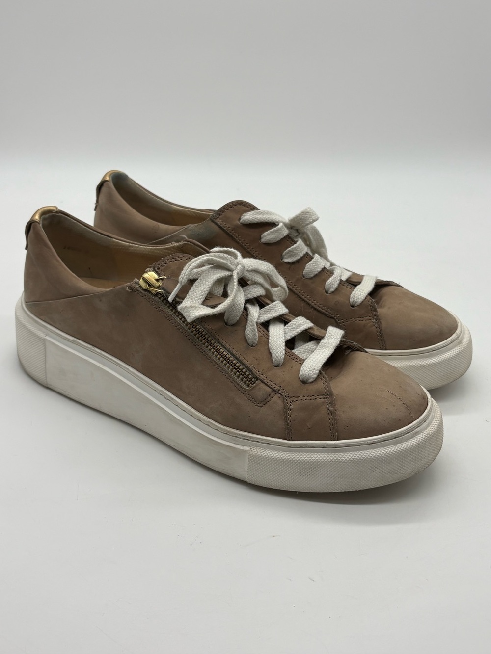 Paul Green Demi Taupe Leather Platform Sneakers with Gold Accent
